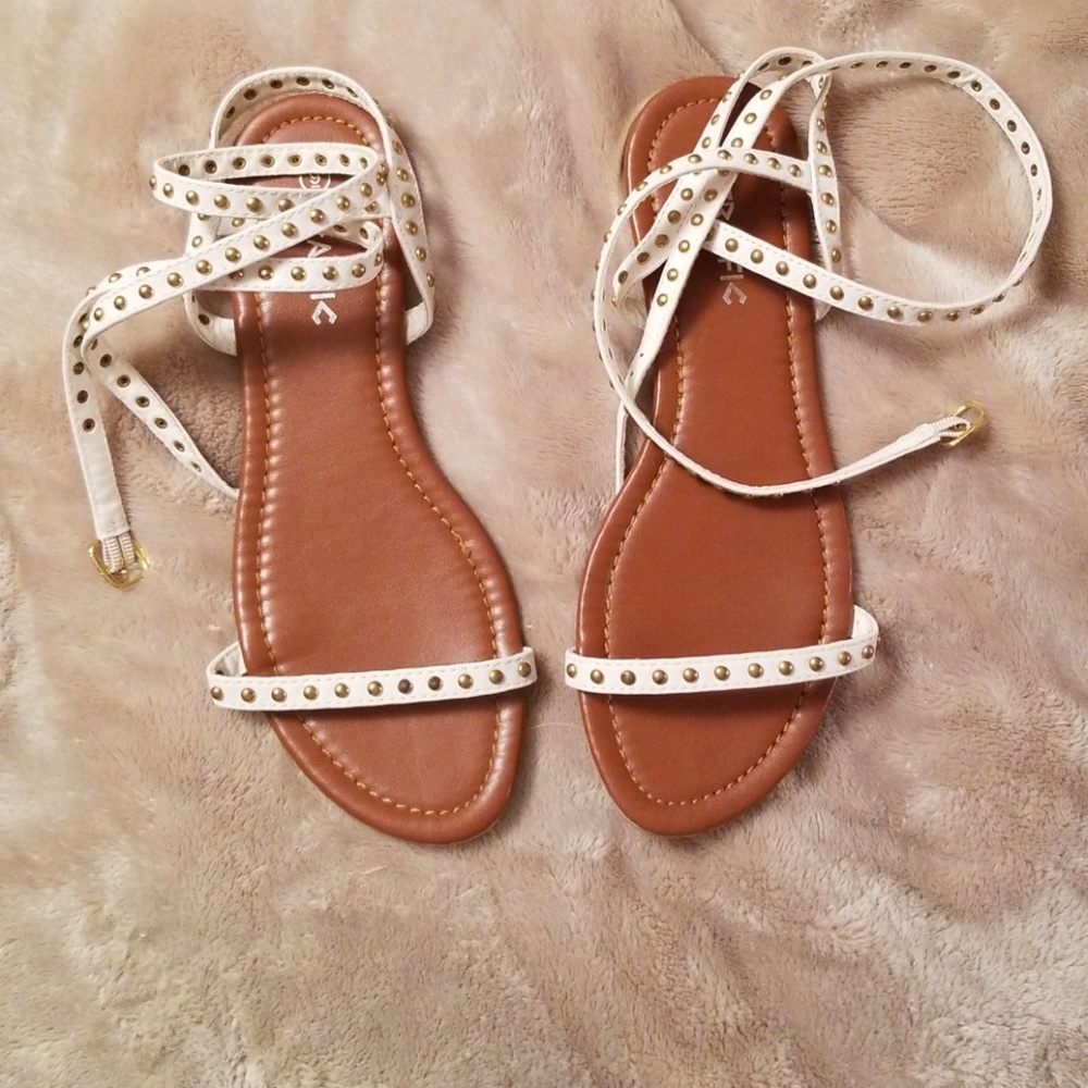 Wrap sandals